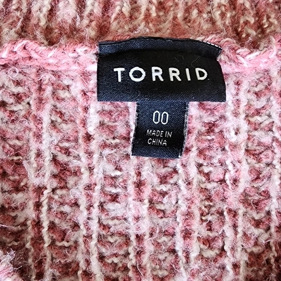 Torrid Women's Multi-Color Striped V Neck Sweater Size 00. - Picture 5 of 7